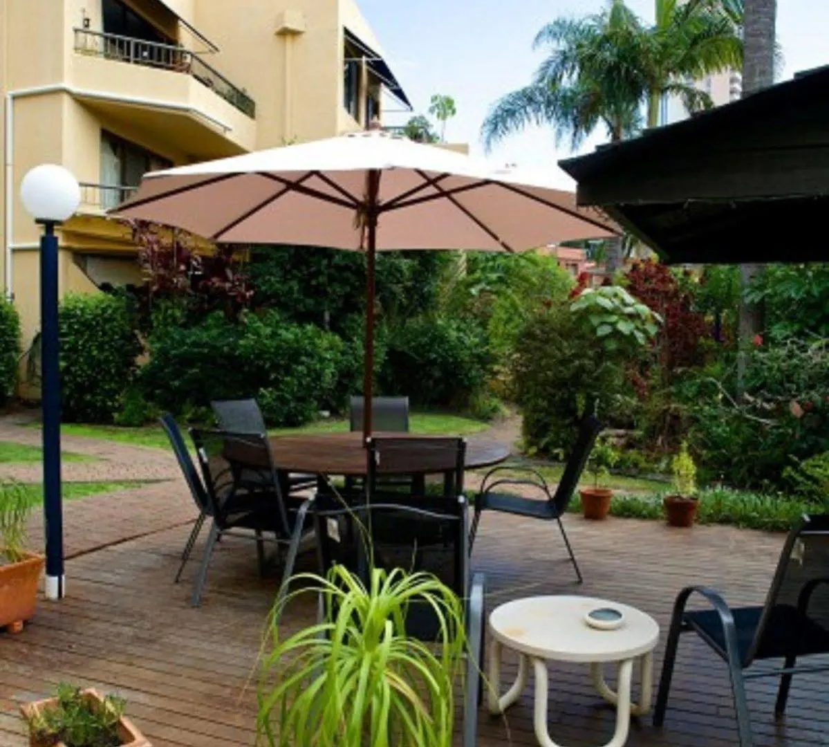 Aparthotel Grangewood Court Apartments Gold Coast